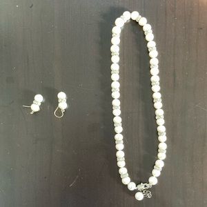 Pearl and crystals necklace & earrings set